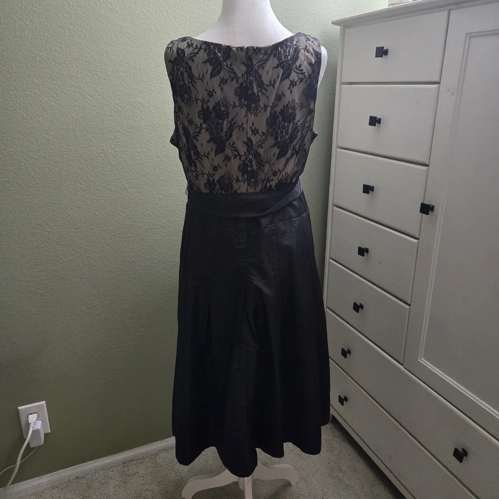 💓 2/$22 or 3/$29 Evan Picone Black Formal Dress - Picture 2 of 8